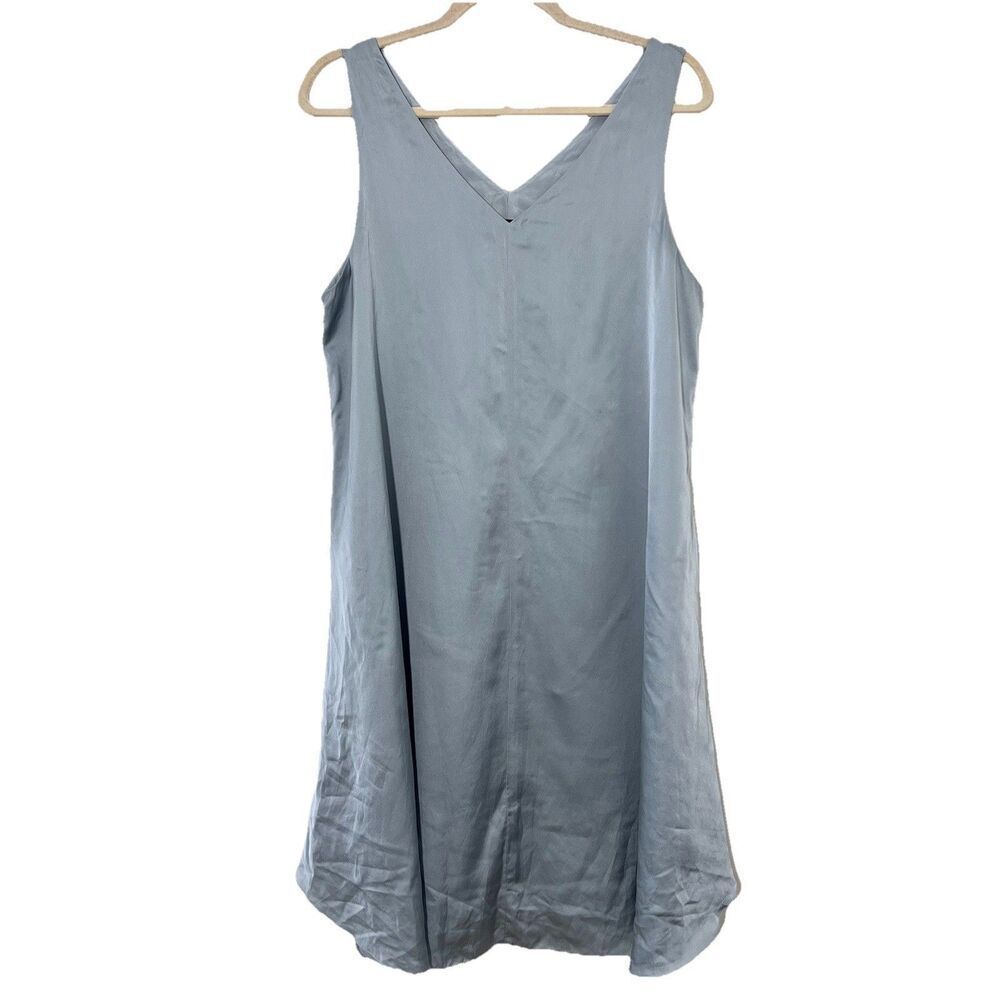 Eileen Fisher‎ Dress Size M Silk Gray V Neck Sleeveless Flowy Summer Vacation